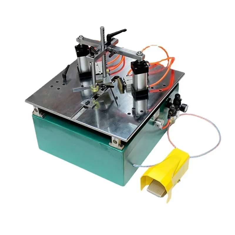 Seven-cylinder photo frame corner nailing machine not need to change the mold, cross stitch corner cutting machinery