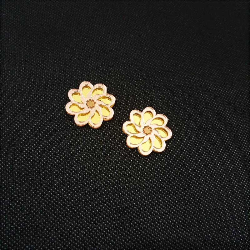 KUGUYS Mirror Stud Earrings for Women Acrylic Champagne Flower Novelty Cute Jewelry Fashion Accessories