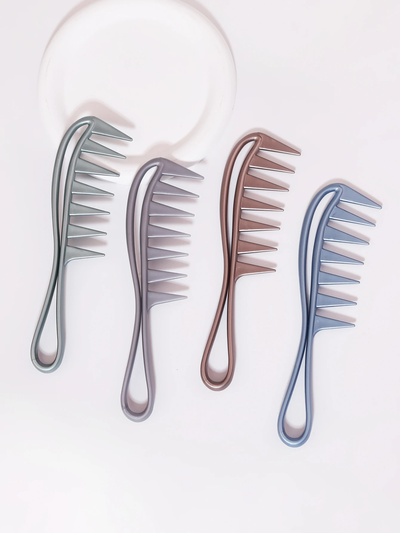 

1pc Hairdressing Salon Smooth Comb Household Oil Head Men's Back Comb Styling Tool Hairdressing Comb Special for real hair wigs