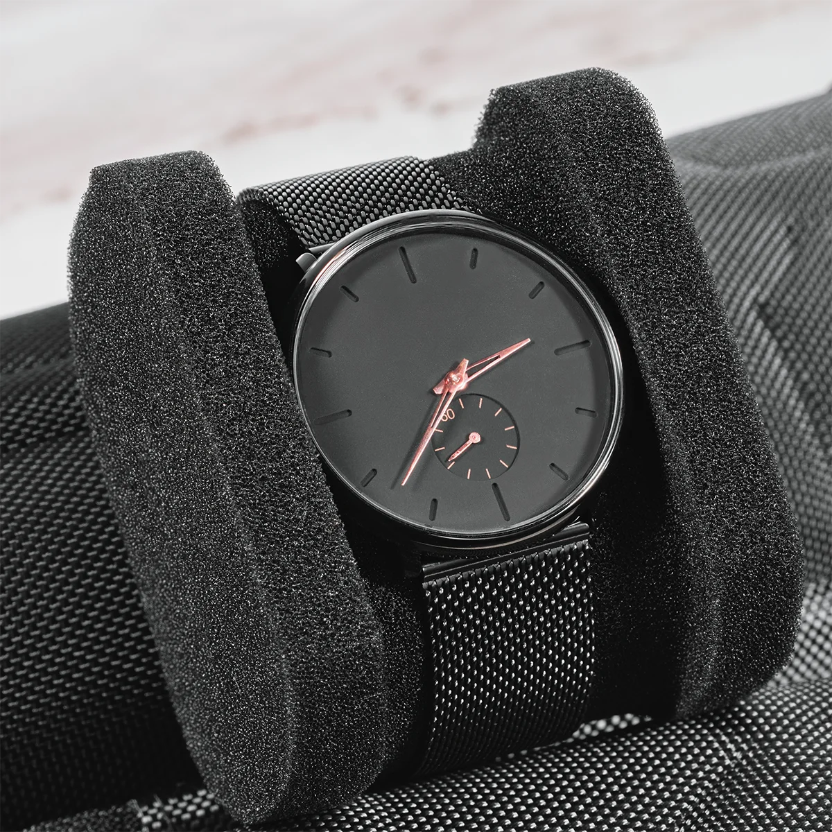 Watch Box Organizer Watch Travel Case Portable Storage Watch Display Holder for Wristwatches and Smart Watches Men Women Gift