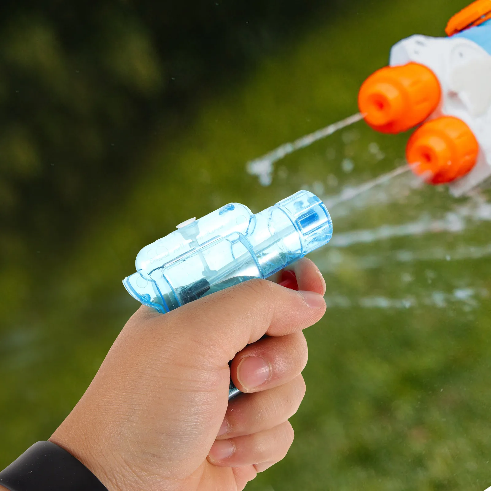 12pcs Transparent Water Guns Kids Beach Outdoor Toys Child Fun Pool Mini Soakers Shooters Vibrant Color