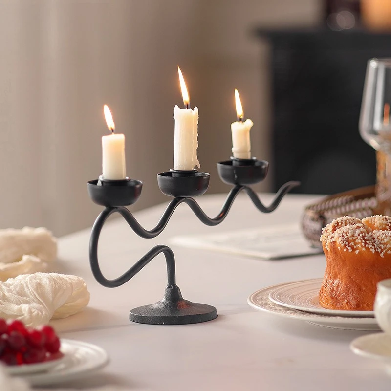 

Tree Branch Candle Holder Black Iron Art Candlelight Dinner Decor American Style Desktop Candelabra Home Decoration Wedding Prop