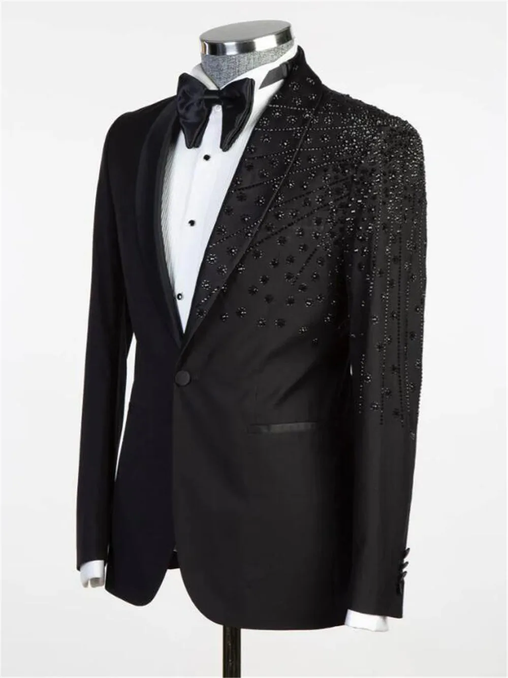 Black Groom Wear Suits Luxury Single Breasted Wedding Suits Slim Fit Crystals Beaded Customized 2 Pieces Business Prom Blazer