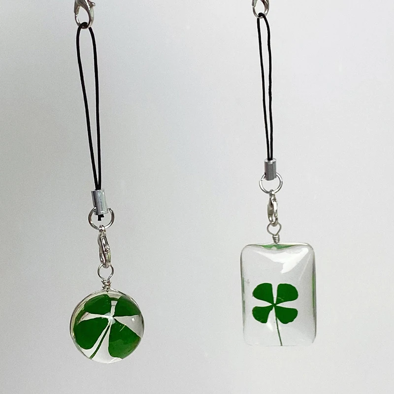 Green Lucky Four Leaf Clover Keychain Lucky Clover Phone Lanyard Glass Pendant Keyring Accessories Gifts