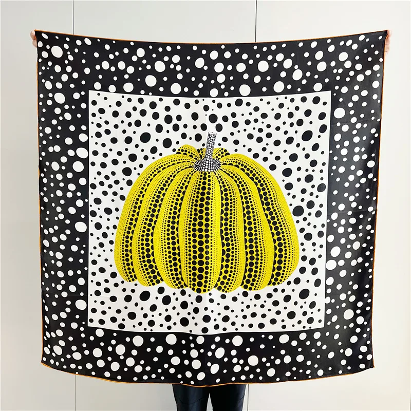 Spot-Kürbis-Druck, 110 x 110 cm, orangefarbener Maulbeerseidenschal, gerollter Saum, Schals, Accessoires, Foulards, Vintage-Bandanas mit