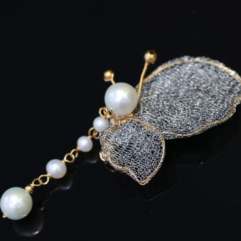 

SGARIT Half a butterfly Brooches 14K Gold Filled Natural Freshwater Pearl Pendant Girls' Dresses Accessories