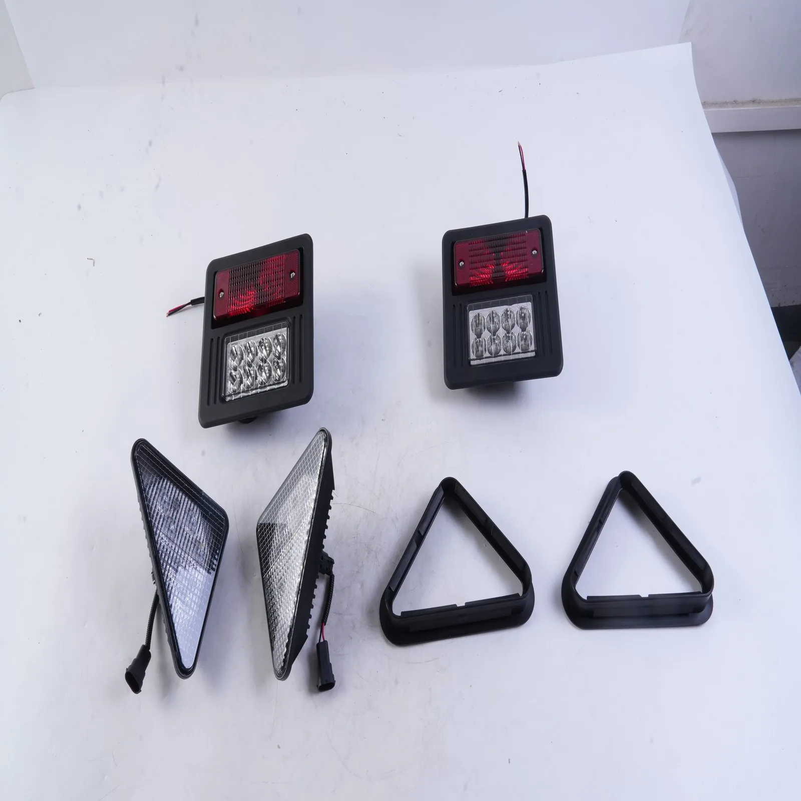 

Front LED Standard Rear Light Kit FOR Bobcat S150 S175 S185 S205 6670284 7259523