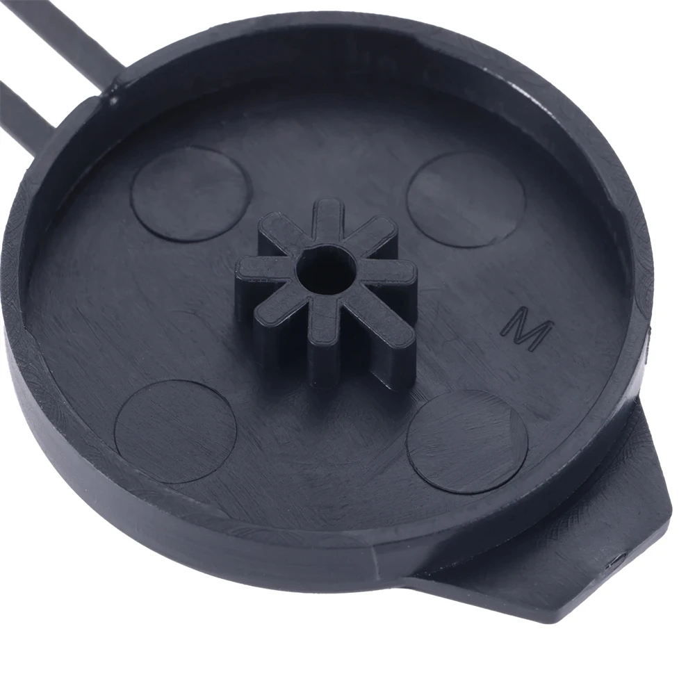 

1647123030 Car Engine Coolant Reservoir Expansion Tank Water Bottle Cap Lid for Toyota Corolla Yaris Vios Limo Scion IQ XA XB XD