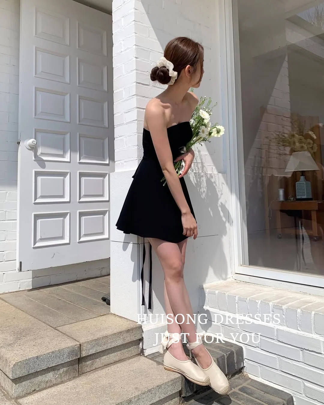 HUISONG dostosowana czarna satynowa krótka koreańska suknia ślubna bez rękawów linia A Mini suknie ślubne suknia ślubna do sesji zdjęciowej