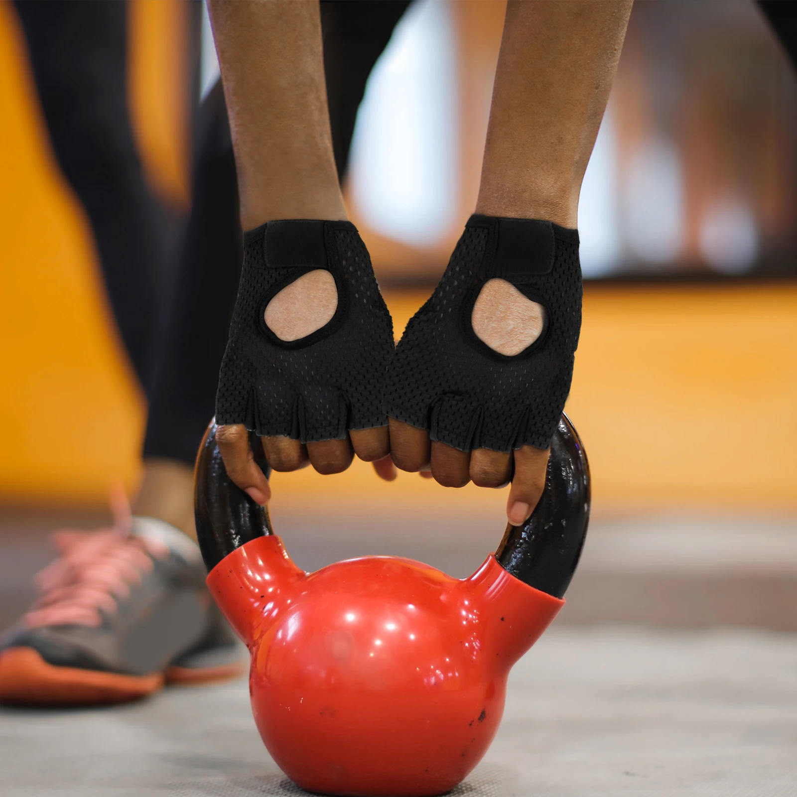 

1 Pair Anti-Slip Half-Finger Gloves Comfortable Sports Gloves for Outdoor Activities