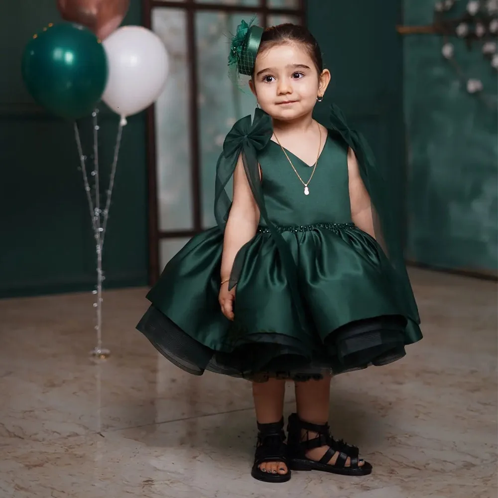 

Flower Girl Dress Green Satin Puffy Tiered Tutu Baby Girl Birthday Party Gown with Bow Christmas Dress Photography