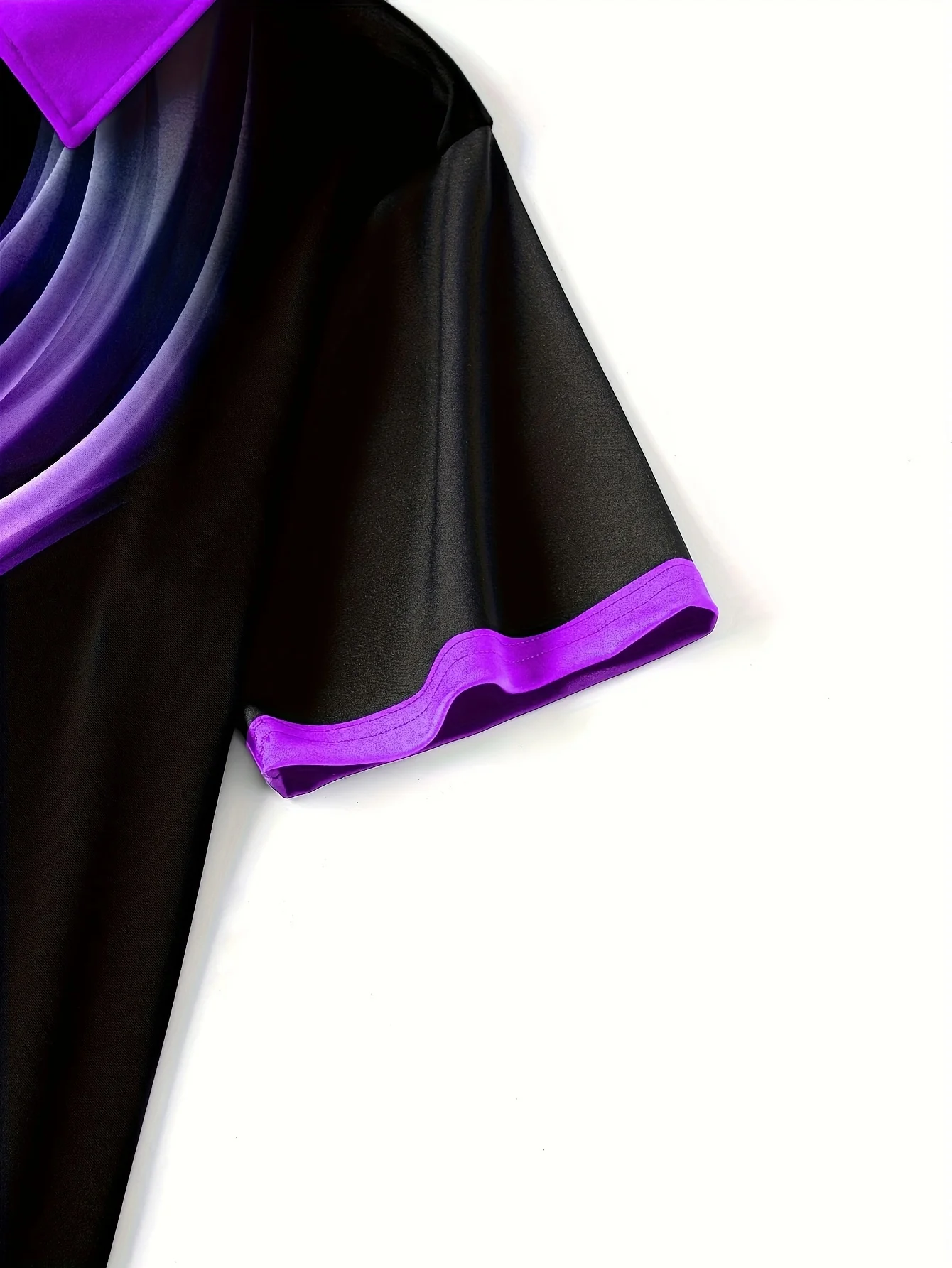 Kurzärmliges, lässiges und bequemes Poloshirt für Herren in Purple Line – Detail 4