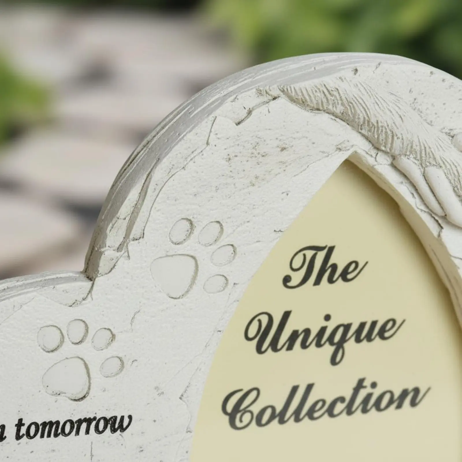 

Pet Grave Marker Frame Outdoor Use Pet Memorial Stone Resin Sympathy Plaque Lightweight Decor Personalized for Bereaved Families
