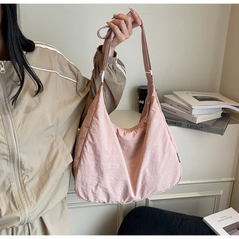 

Sleek-chic 2025 New Ladies Luxury Brand Leather Tote Bag Famous Designer Vintage Popular Casual​