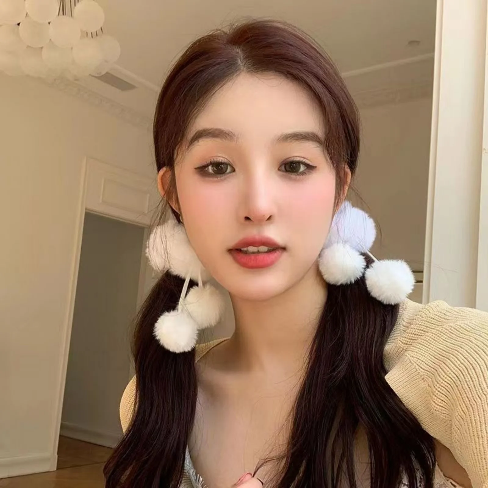 2PCS Fluffy Pom Hair Clips, White Faux Fur Hairpins For Women, Cute Trendy Updo Hair Accessories, Winter Fashion Hair Decor