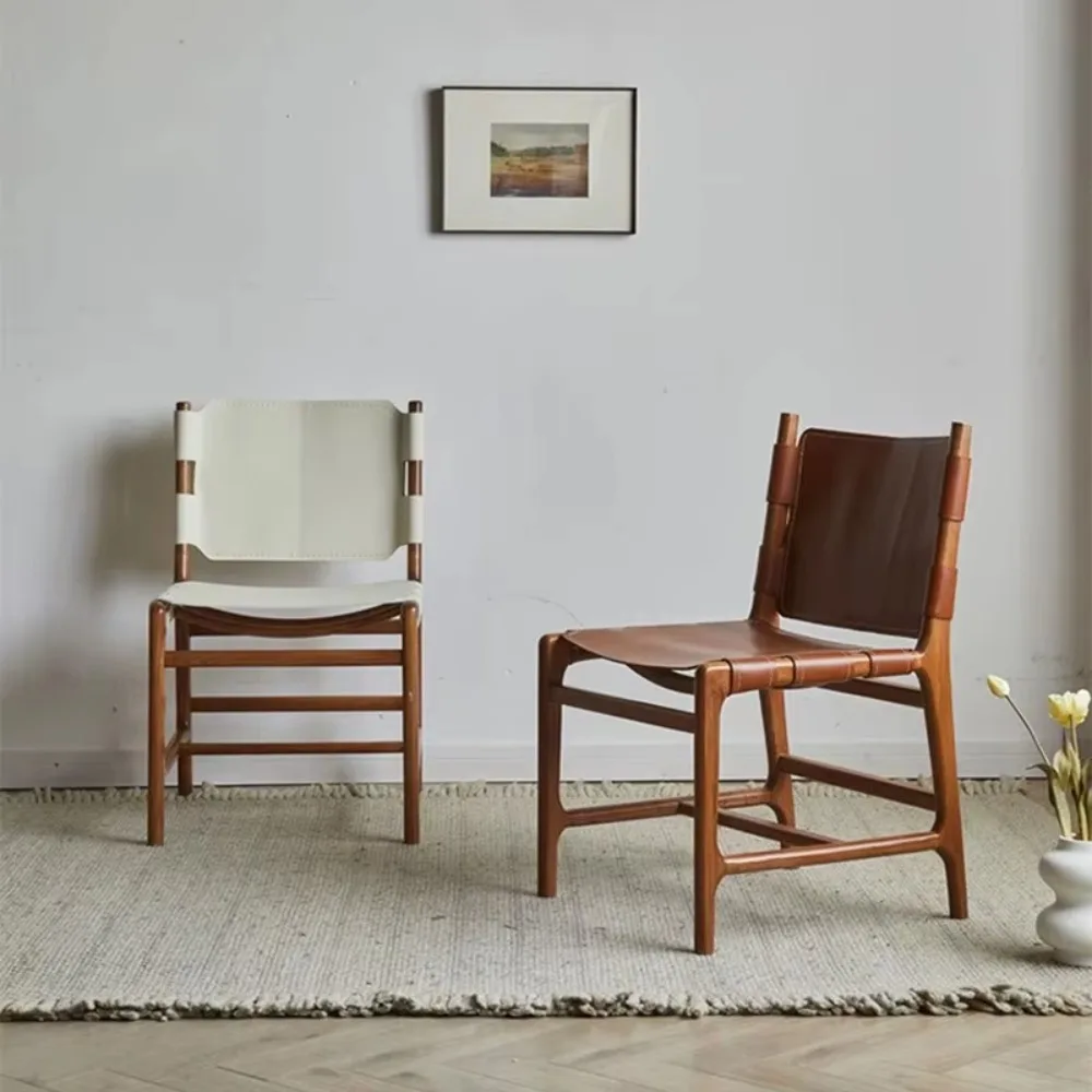 كراسي تناول الطعام الخشبية الصلبة على الطراز الاسكندنافي الياباني، مقهى المطاعم، مقاعد جلدية لتطبيق مدرسي الفندق