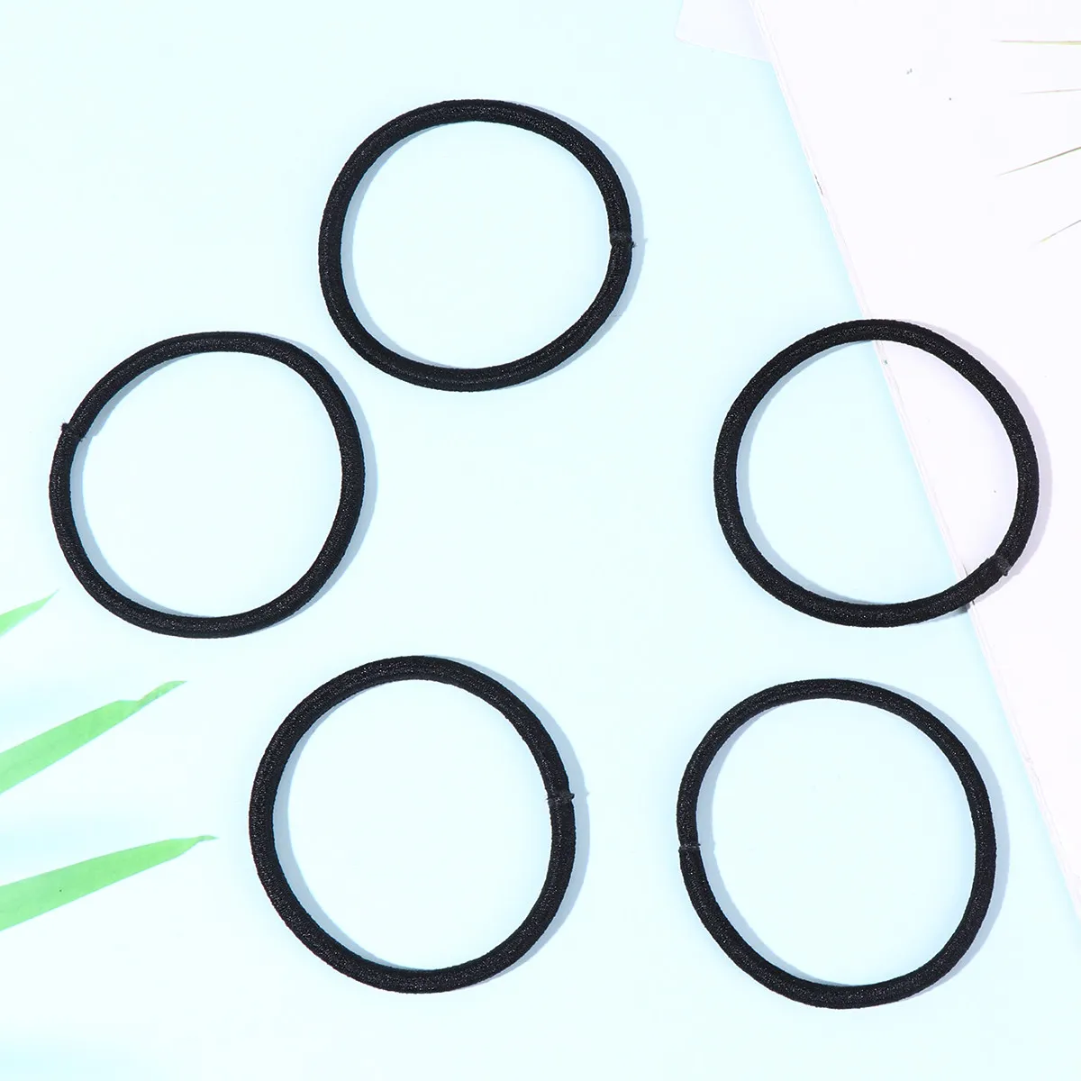 

100 шт. эластичных резинок для волос: простые, высокоэластичные, прочные, бесшовные резинки для хвоста для женщин, девочек и детей