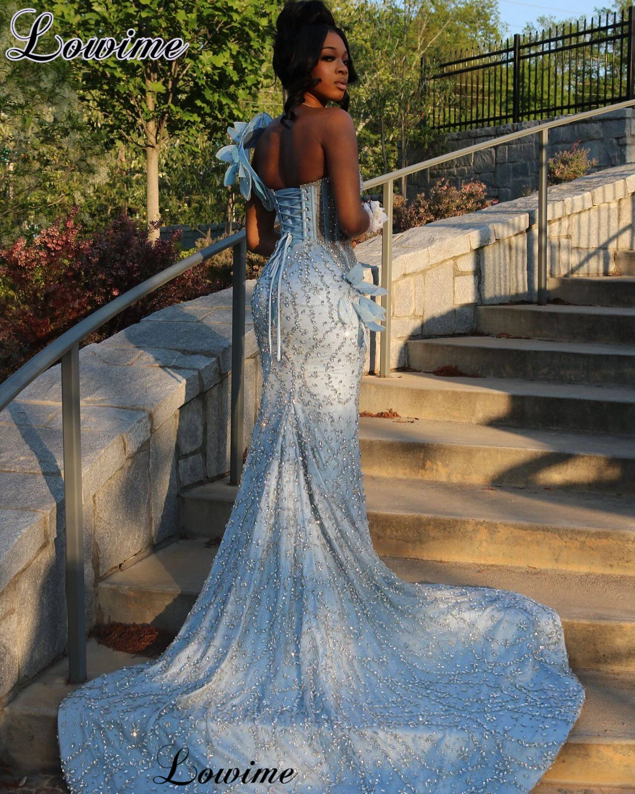 

Sky Blue Crystals Evening Dresses For Black Girls Backless Sweetheart Celebrity Dresses Party Gowns Robes De Soirée Customized