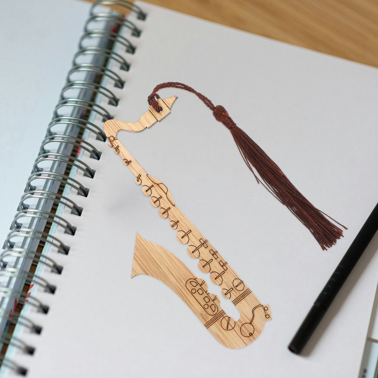 

4Pcs Bamboo Saxophone Bookmarks Exquisite Shape Decorative Bookmark Set for School Office Home Use