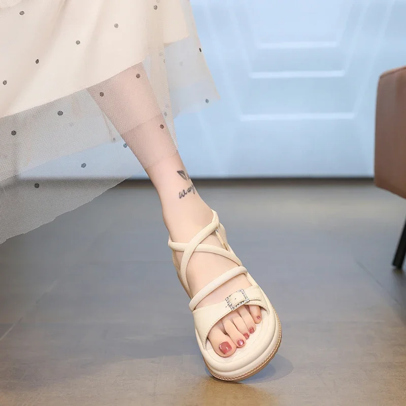 Daily Errands Wearing Ladies Summer Flat Slippers Simple Anti Slip Design Student Outdoor Leisure Walking Shoes