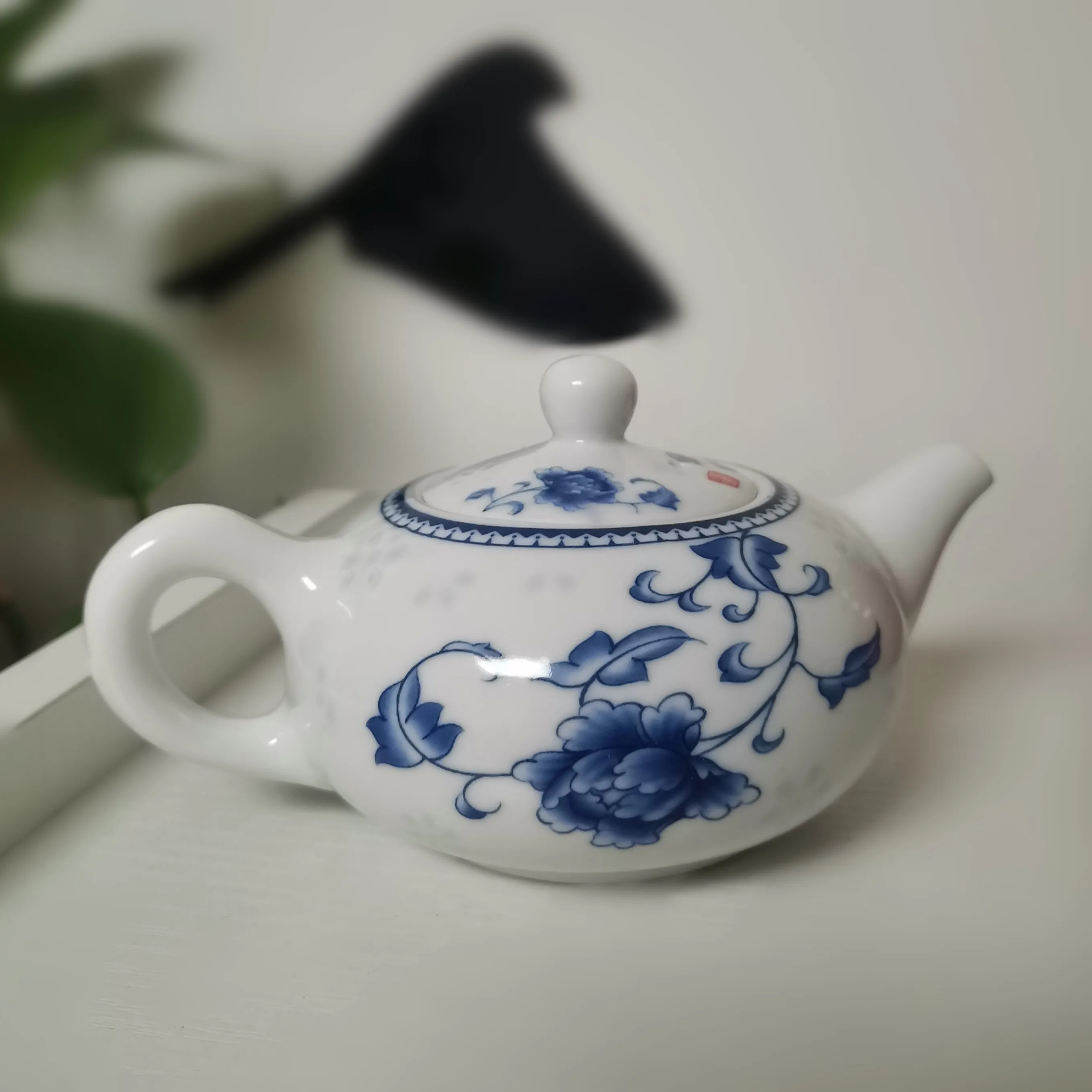 Jingdezhen-blue and white porcelain teapot, Chinese Kungfu tea set, household ceramic pot for Puer, service kettle, cute Teaware