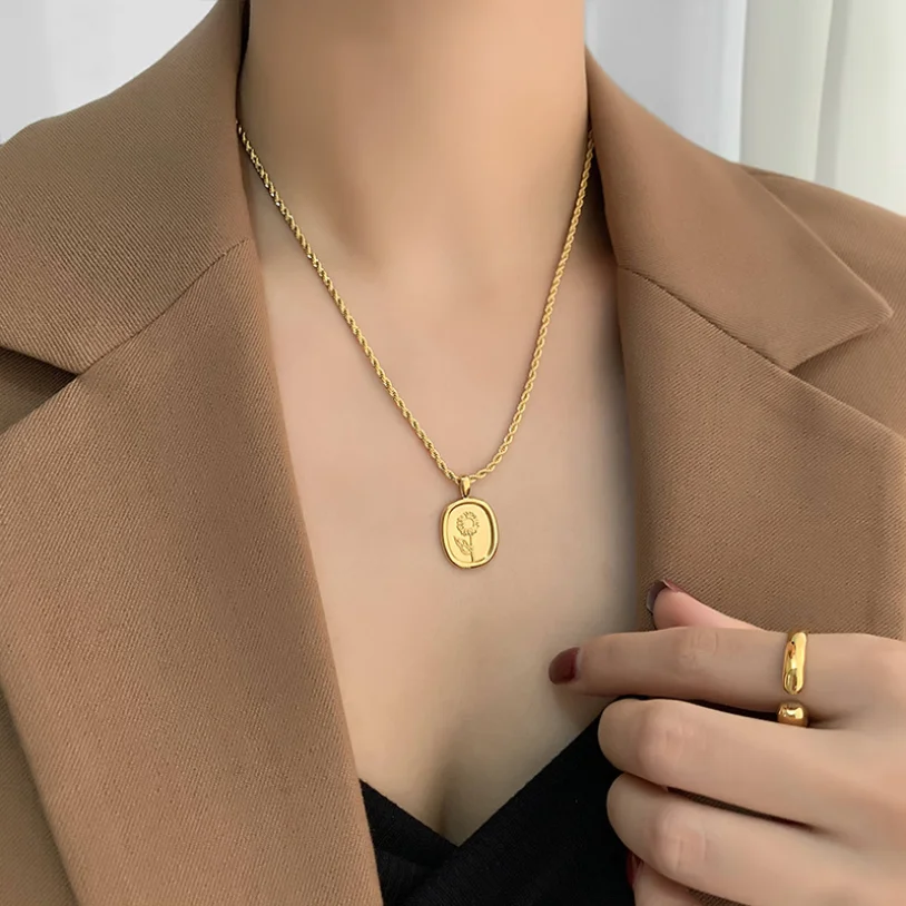 316L Stainless Steel New Fashion Fine Jewelry Vintage Oval Tag Flowers Charms Thick Chain Choker Necklaces & Pendants For Women