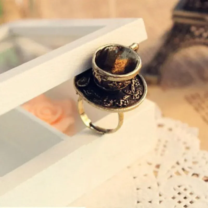 Vintage Fun Three-dimensional Coffee Cup Spoon Adjustable Ring Women Creative Personality Index Finger Ring Party Jewelry