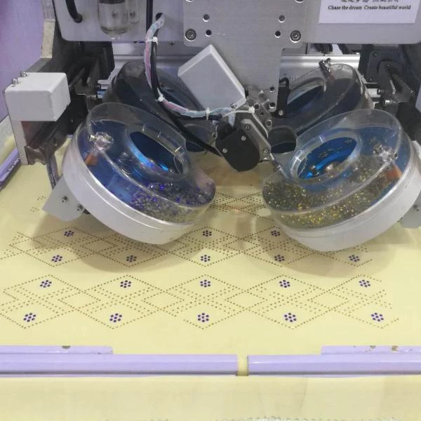 2026 Multifunction Double Discs Computerized Hot Fix Rhinestone Machine for 4 Heads Optional for Embroidery Machine