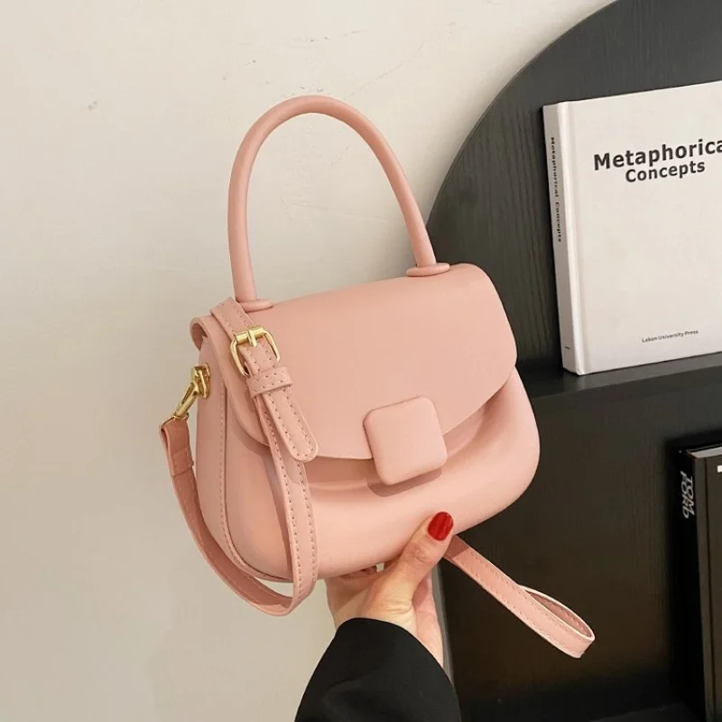 

Elegant Leather Women's Tote Bag High-End Luxury Brand Fashionable Famous Paris Refined Finish Vintage Bag​