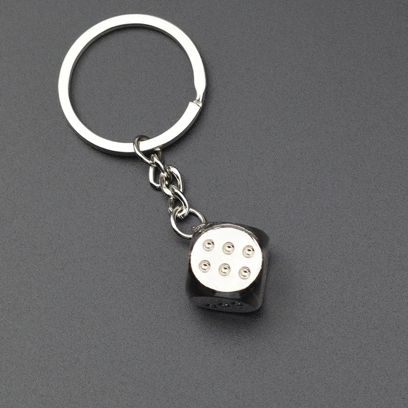 Minimalist 3D Stereo Simulated Dice Keychain Creative Trendy Personalized Key Ring Fashion Accessory for  Daily Streetwear
