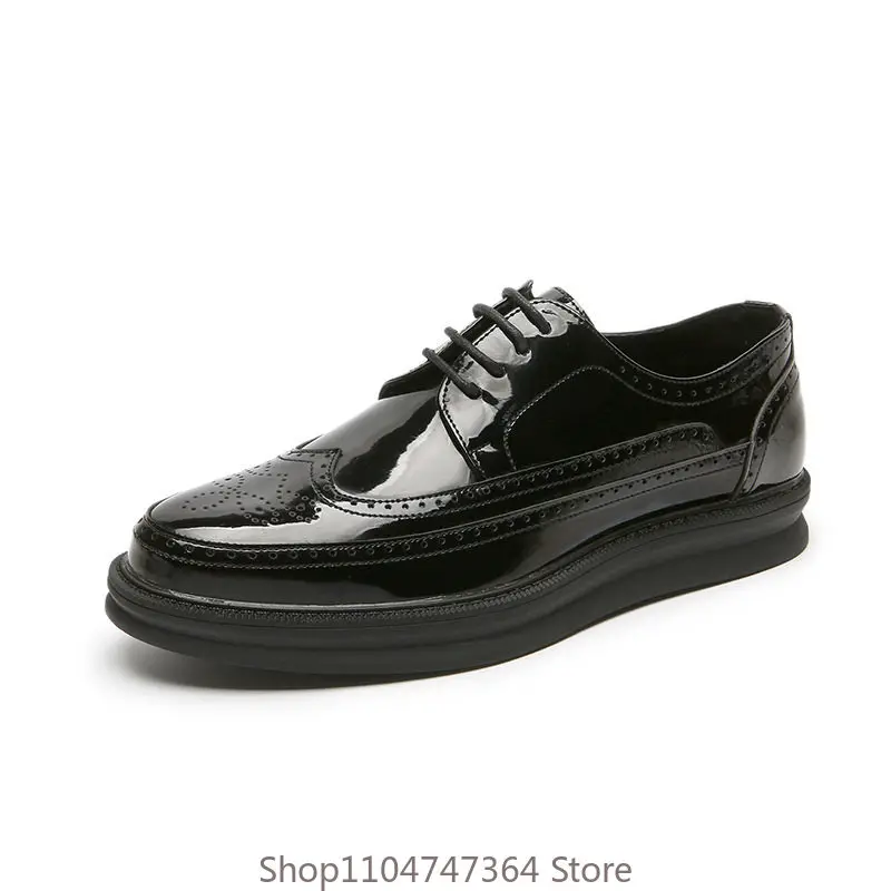 Spring Fashion Leather Shoes Men's British Carved Brogue Breathable Casual Outdoor Flat Sole Sport Shoes Male Sneakers Black