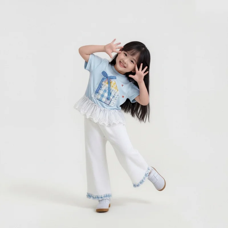 

Summer girls' outfit2026New style little girl's clothing with lace trim, children's short sleevesTT-shirt and pants two-piece se