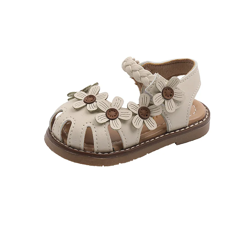 Skin-Friendly Sunflower Princess Lightweight girl Sandals Toe protetive Anti-slip sole.