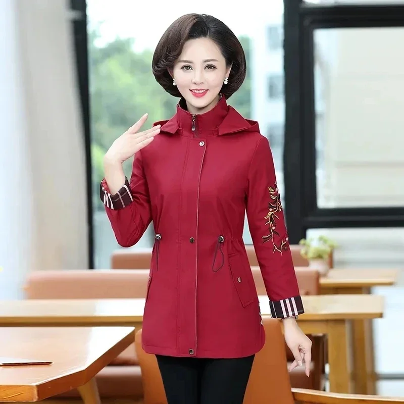 

Весенне-осенняя новая ветровка, женское пальто, куртка средней длины с вышивкой, женский плащ, модная женская верхняя одежда с капюшоном 2025