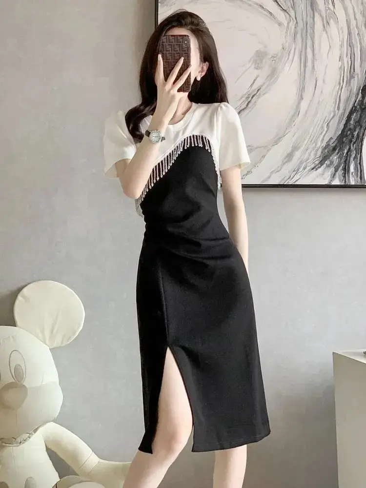 

Mid-length Summer Contrasting Tassel Pleated Waist-length Slit Dress