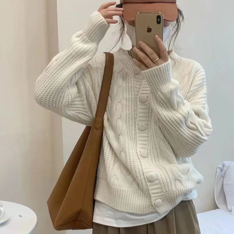 2023 Winter Women\'s Simple Artistic Thickened Fried Dough Twists Knitting Cardigan Korean Soft Milk Style Loose Sweater Coat