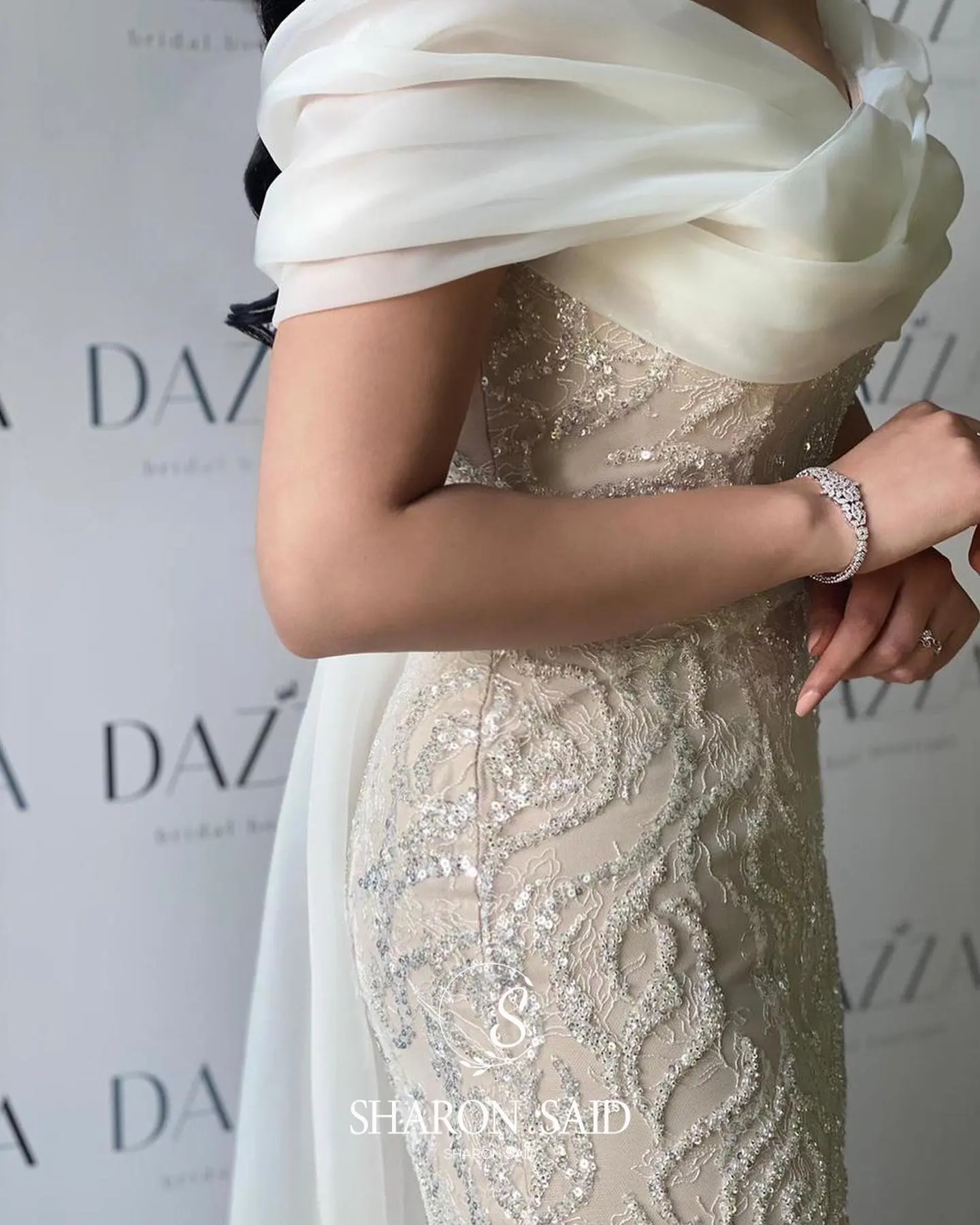 Sharon Said witte off-shoulder avondjurk met kralen overrok beige voor vrouw bruiloft Arabische galajurk SF168 op maat