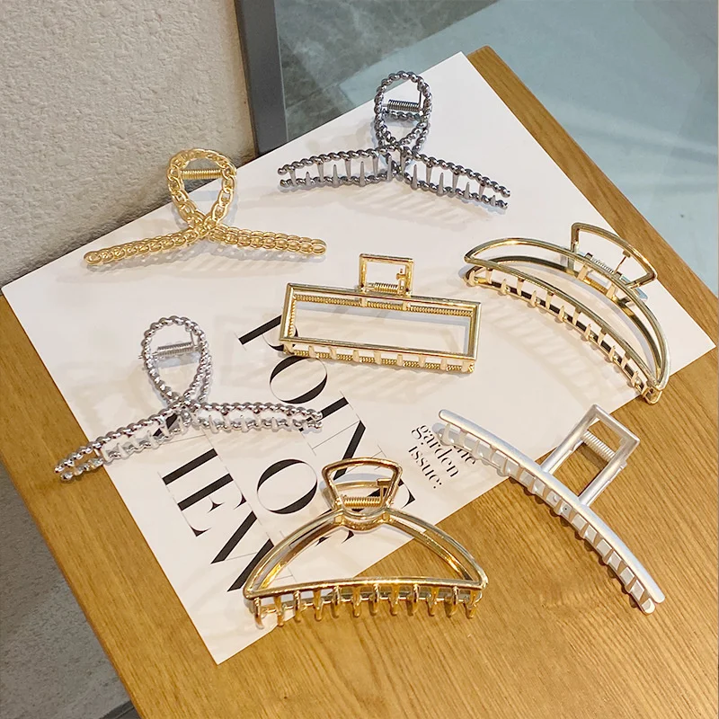 Einfache Metall Geometrische Haar Klaue Clips Elegante Geometrische Haar Zubehör Kreuz Krabbe Bad Clip Für Frauen Mode Mädchen Kopfbedeckungen – Detail 4