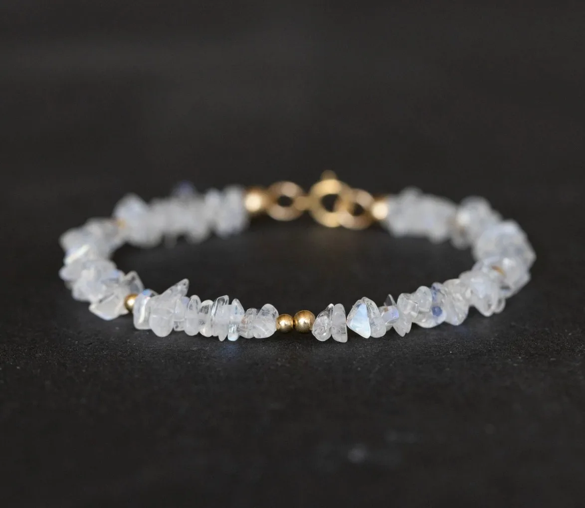 سوار Moonstone ، هدية عيد الأم ، جوهرة يونيو ، مجوهرات الجوزاء زودياك ، سوار كريستال