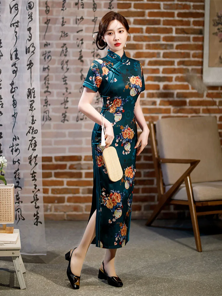 

Elegant Elegant Long Slim Silk Cheongsam Modern Catwalk Banquet Retro Printing Qipao Chinese Style Evening Dress for Women