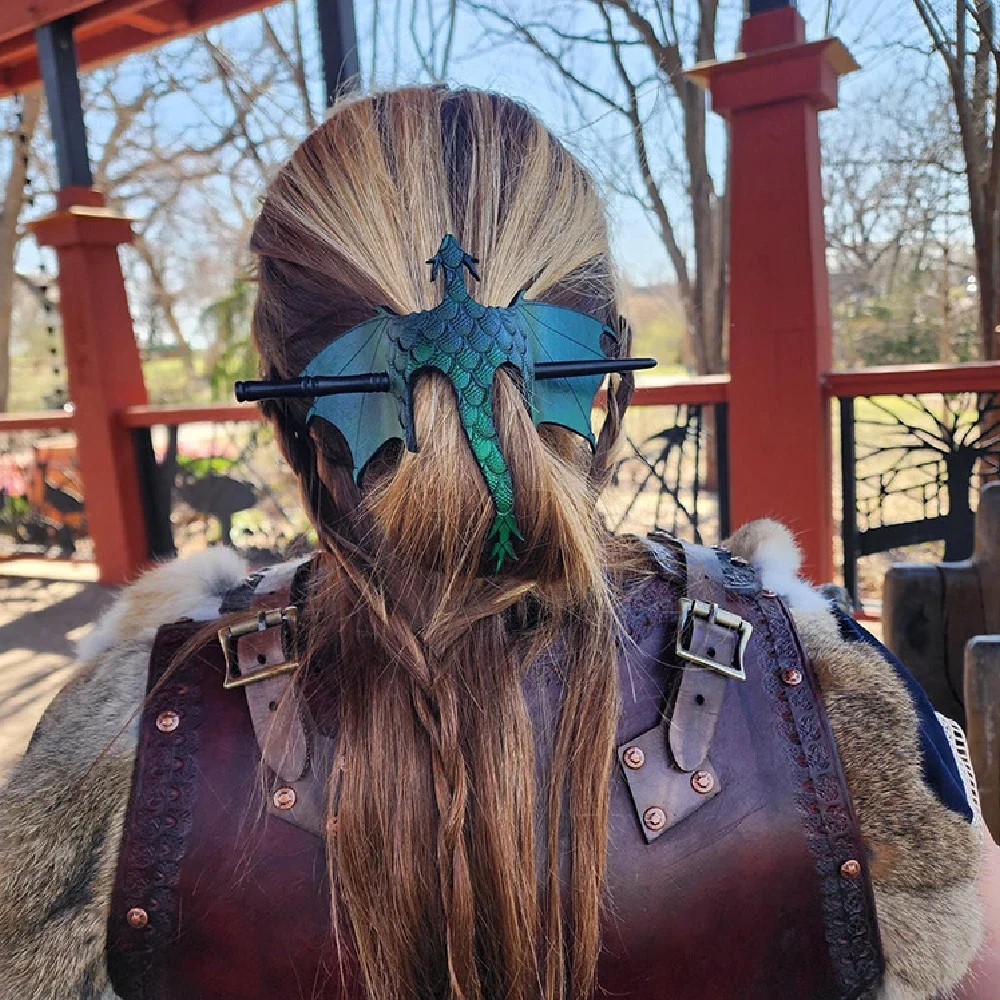 1 Stück Gotischer Drachenflügel-Haarstab, Mittelalterlicher Drachen-Haarstab mit Wikinger-Ledergriff, Holzstab für Damen Alltagsgebrauch & Cosplay – Detail 13
