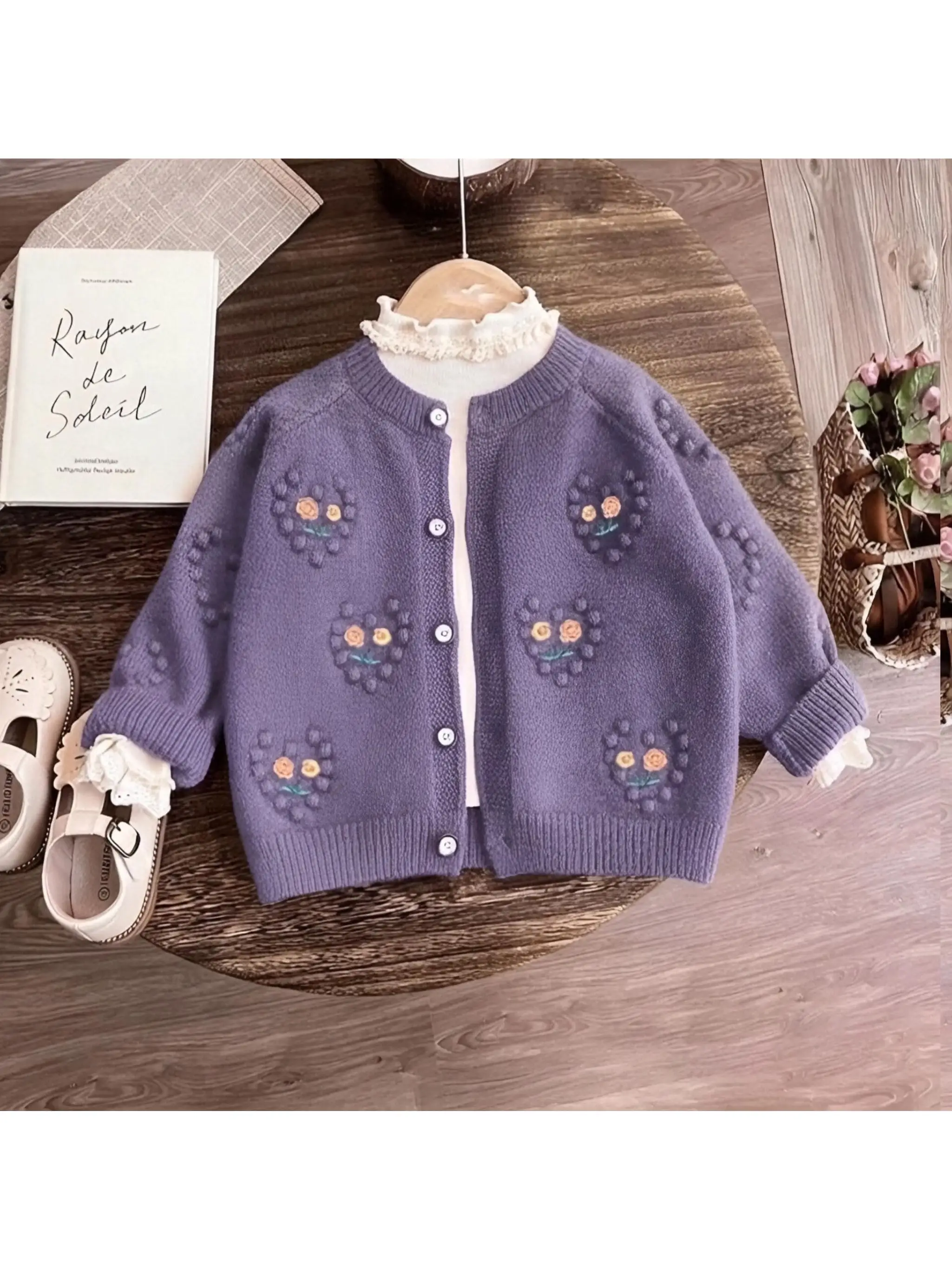 

New Girls' Knitted Cardigan Children's Autumn Sweater Coat Baby Spring and Autumn Stylish Embroidered Top