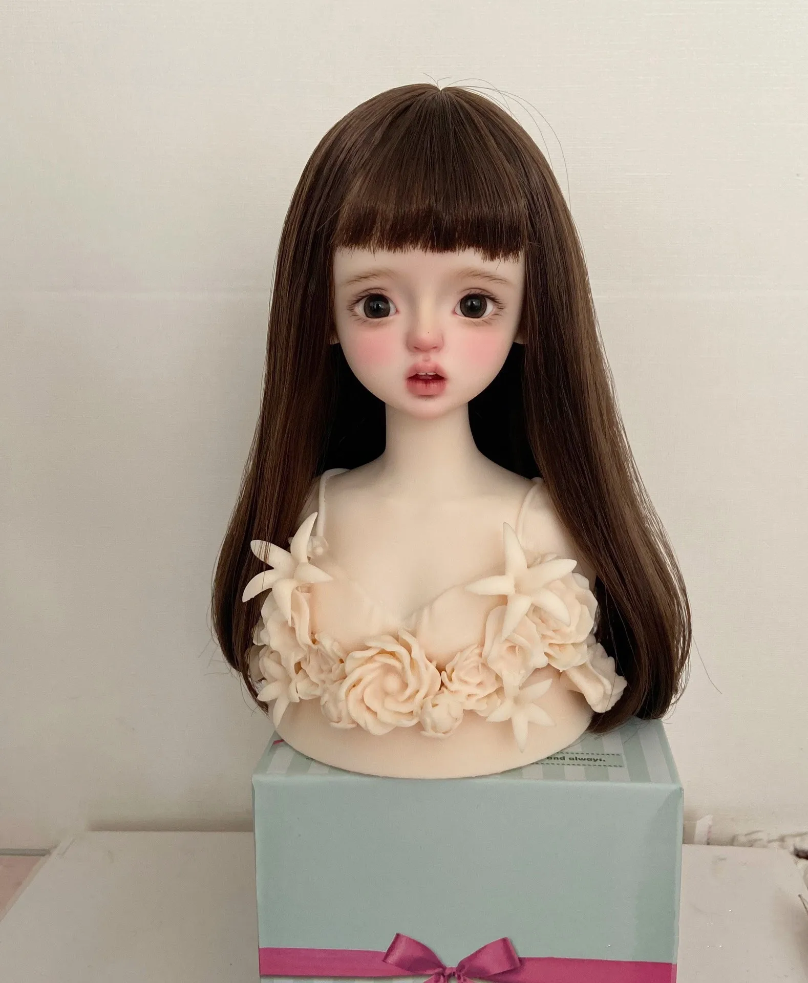 Doll acccessoires 1/4 BJD doll wig imitation mohair semi-hard shell bangs straight free shipping