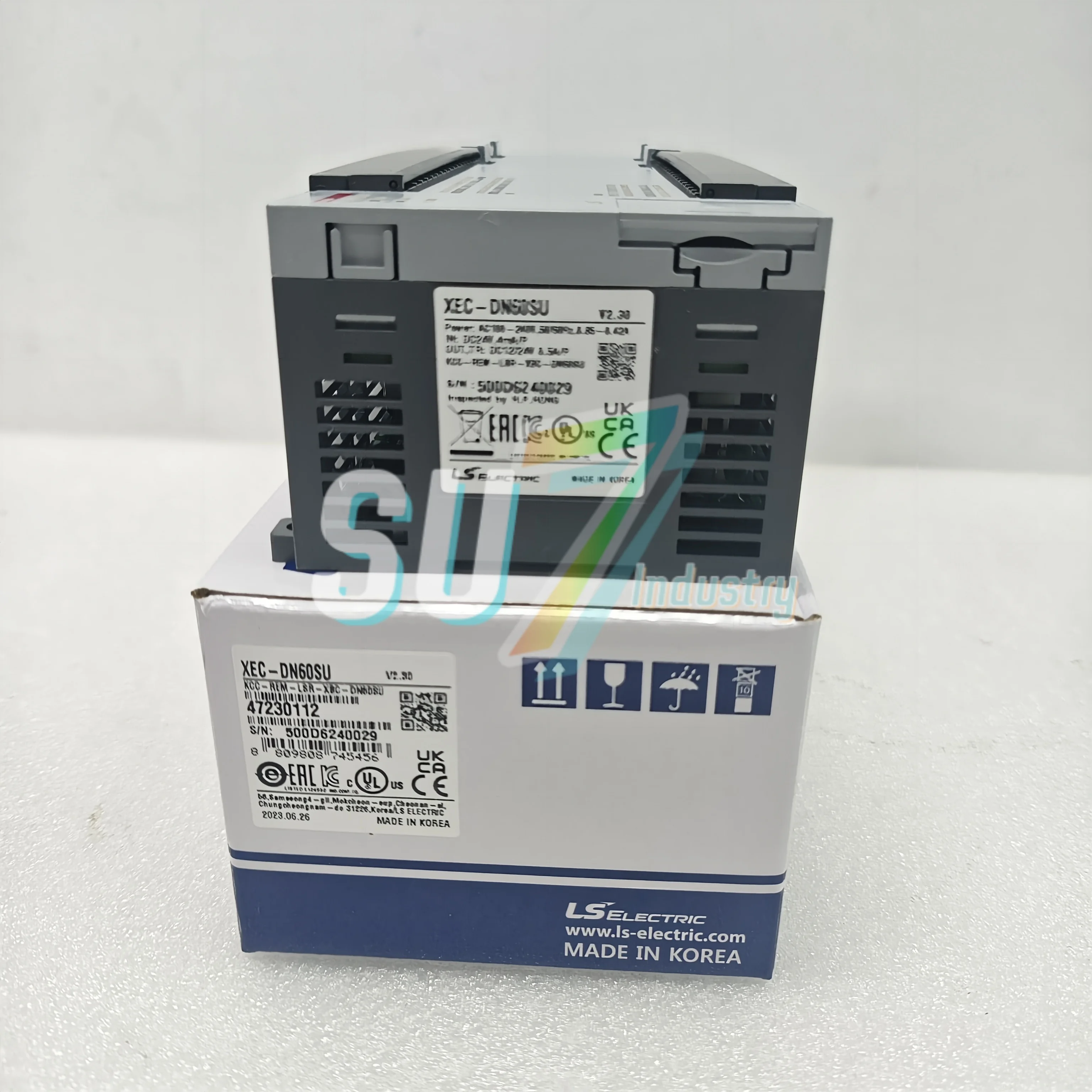 

New In box XEC-DN60SU XEC-DR40SU XEC-DR40SU PLC Module