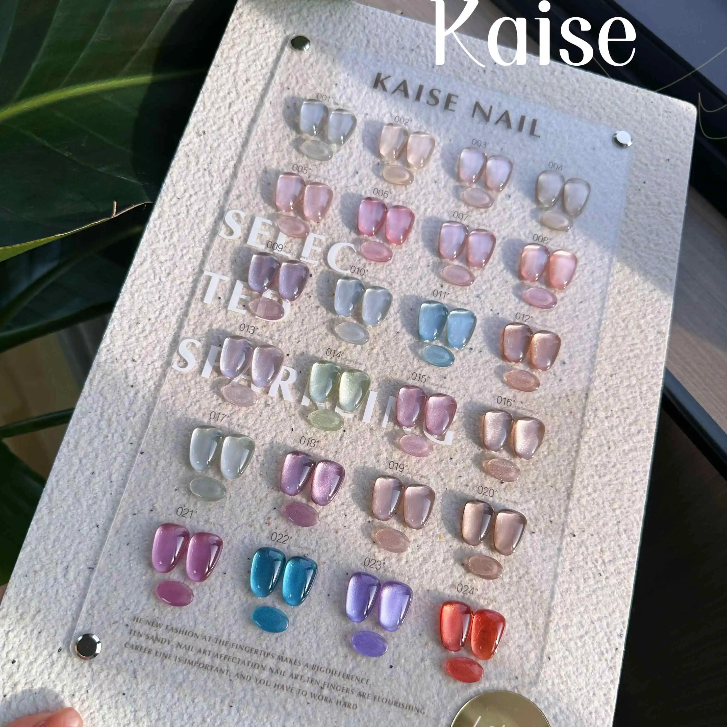 KAISE 24-kolorowy zestaw żelu do paznokci Cat eye Fashion Nail art kit 2024 Nowa profesjonalna gorąca sprzedaż Nietoksyczny żel UV Salon paznokci Hurtownia