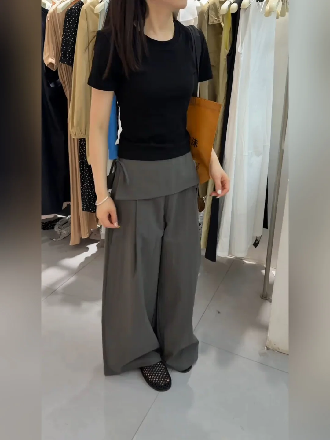 

Unique Design Summer Outfit Women's T-shirt And Wide Leg Pants Set Belly Baring Short Sleeve Retro Style Breathable Comfortable