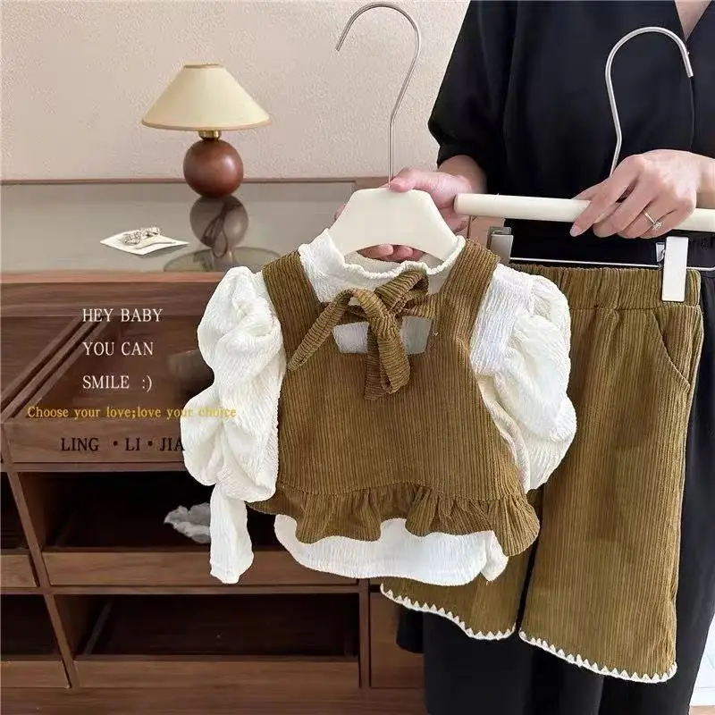 

Girls' Spring and Autumn Set 2025 New Korean Version Baby Girl Artistic Style Lace Vest Long Pants 3-Piece Set 90-140CM