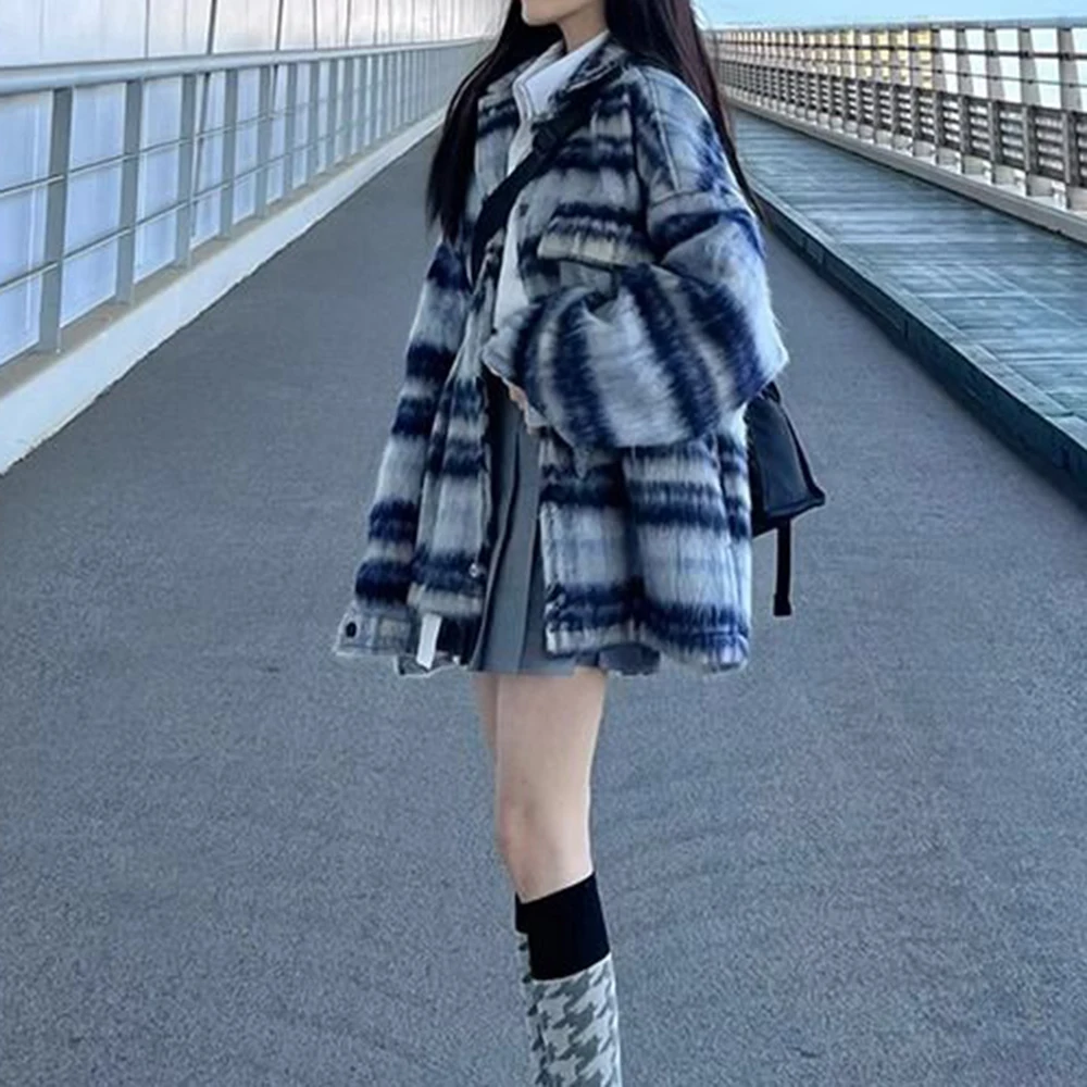 High-end small fragrant woolen coat women's autumn and winter 2025 new design retro striped plaid jacket top