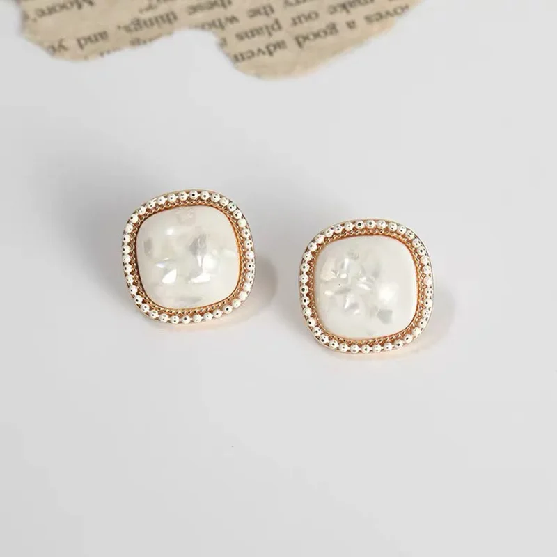 

S925 Silver needle retro Hong Kong-style pearl Stud women's simple geometric earrings