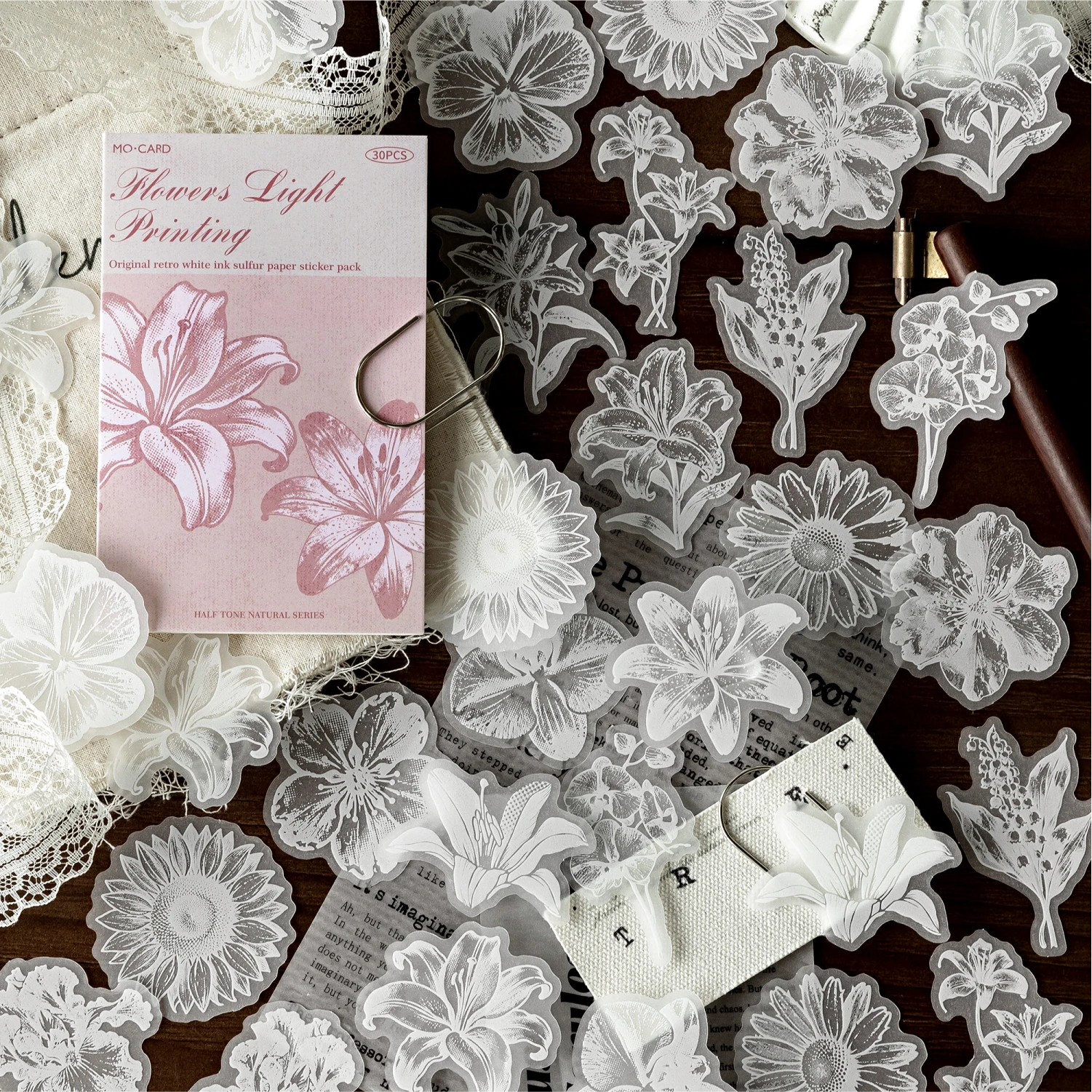 Vintage Blumen-Hohlmuster-Papier, Dekoratives Material für Tagebücher, Scrapbooking, Planer, Bastelbedarf, Schmetterlings- und Blumenmotiv